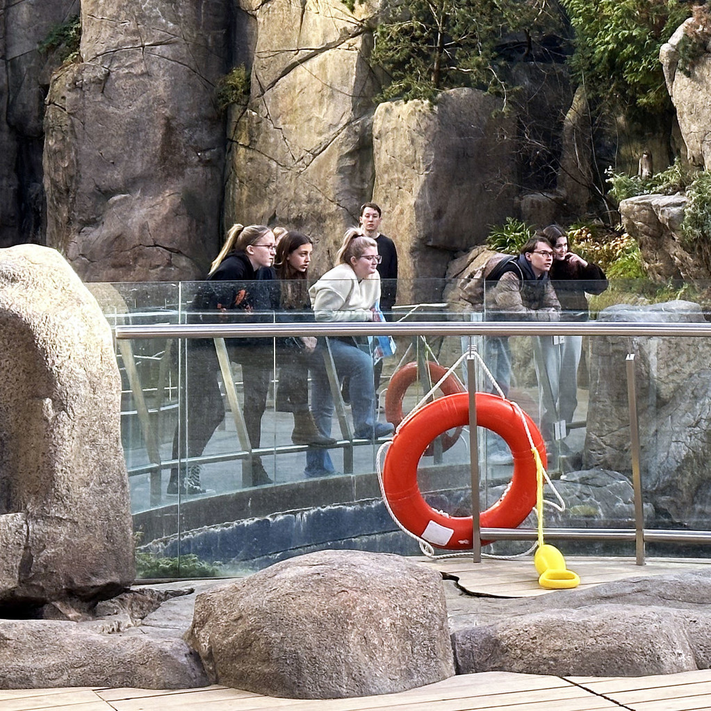 Students visit the biodome